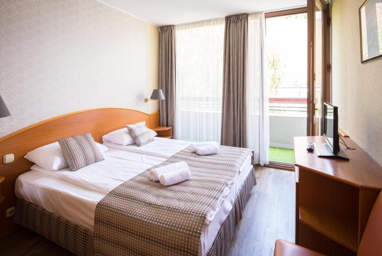 Hotel Orion Varkert บูดาเปสต์ ภายนอก รูปภาพ