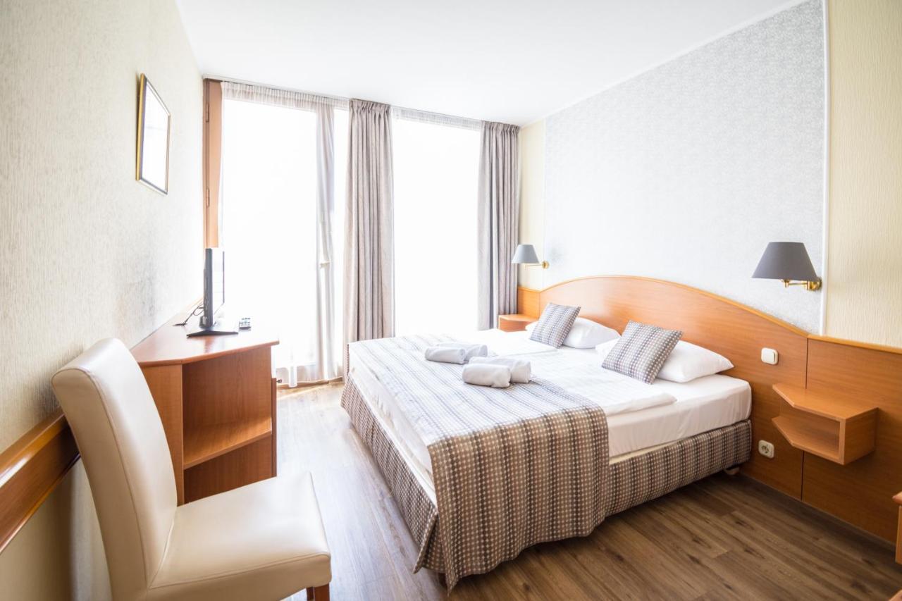 Hotel Orion Varkert บูดาเปสต์ ภายนอก รูปภาพ
